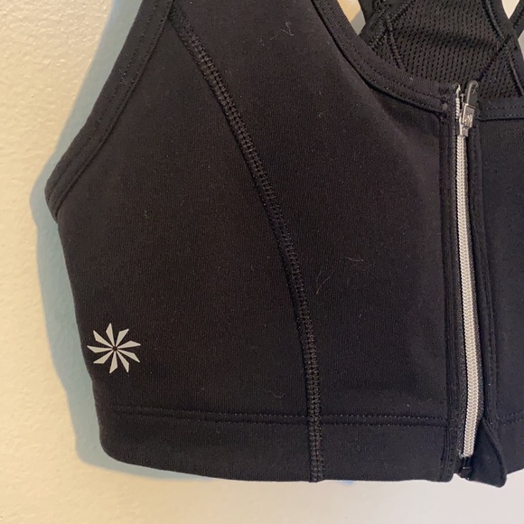 Athleta sports bra front closure half moon strap - Picture 2 of 8